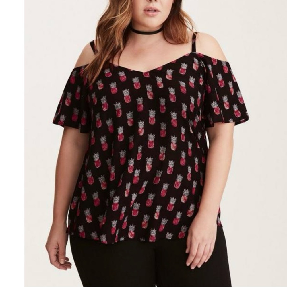 Torrid Black Pink Pineapple Print Challis Cold Shoulder‎ Top Size 4X